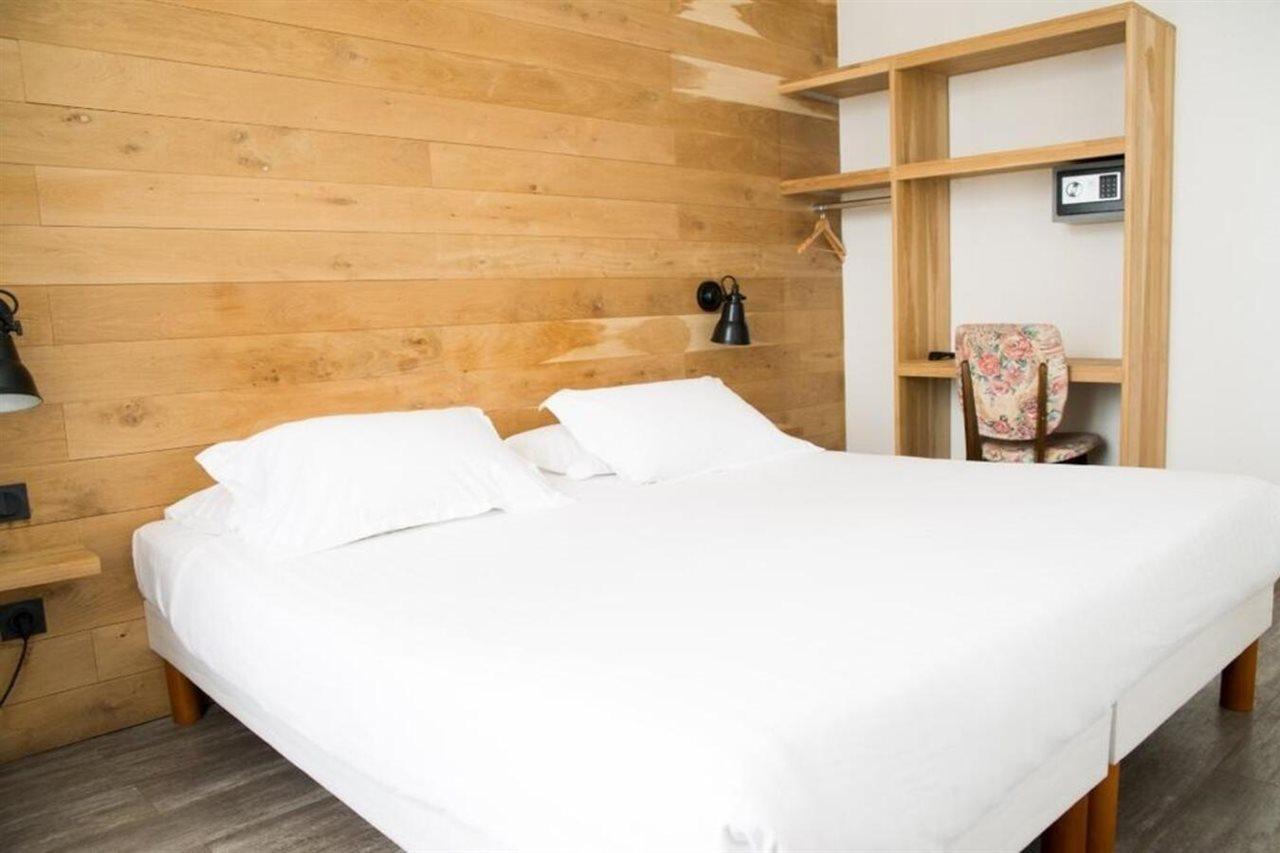 Le Victor Hugo Hotel Montrouge Exterior photo